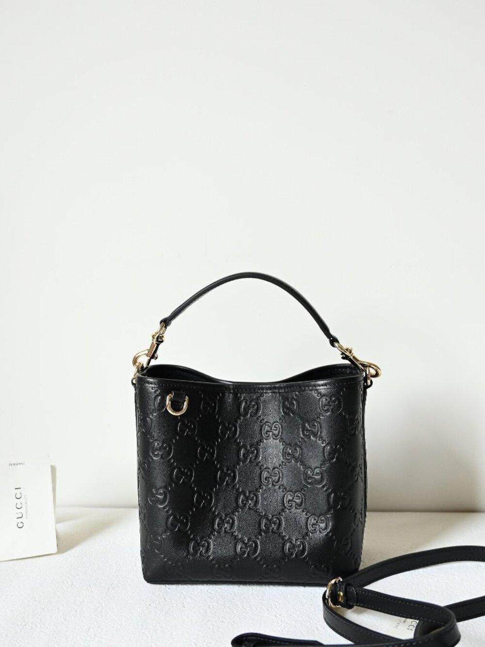 GG Emblem nano bucket bag